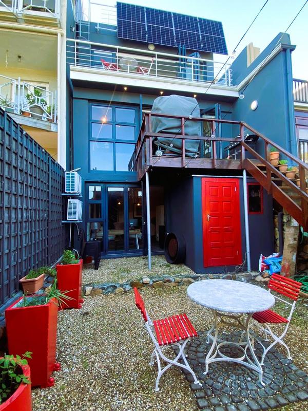 To Let 2 Bedroom Property for Rent in Vredehoek Western Cape